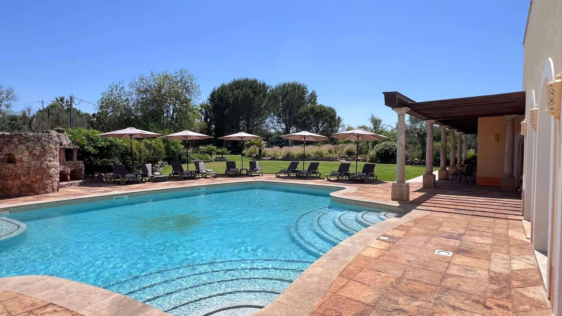 Vila Relaxmountain B&B São Bartolomeu de Messines Bed & Breakfast