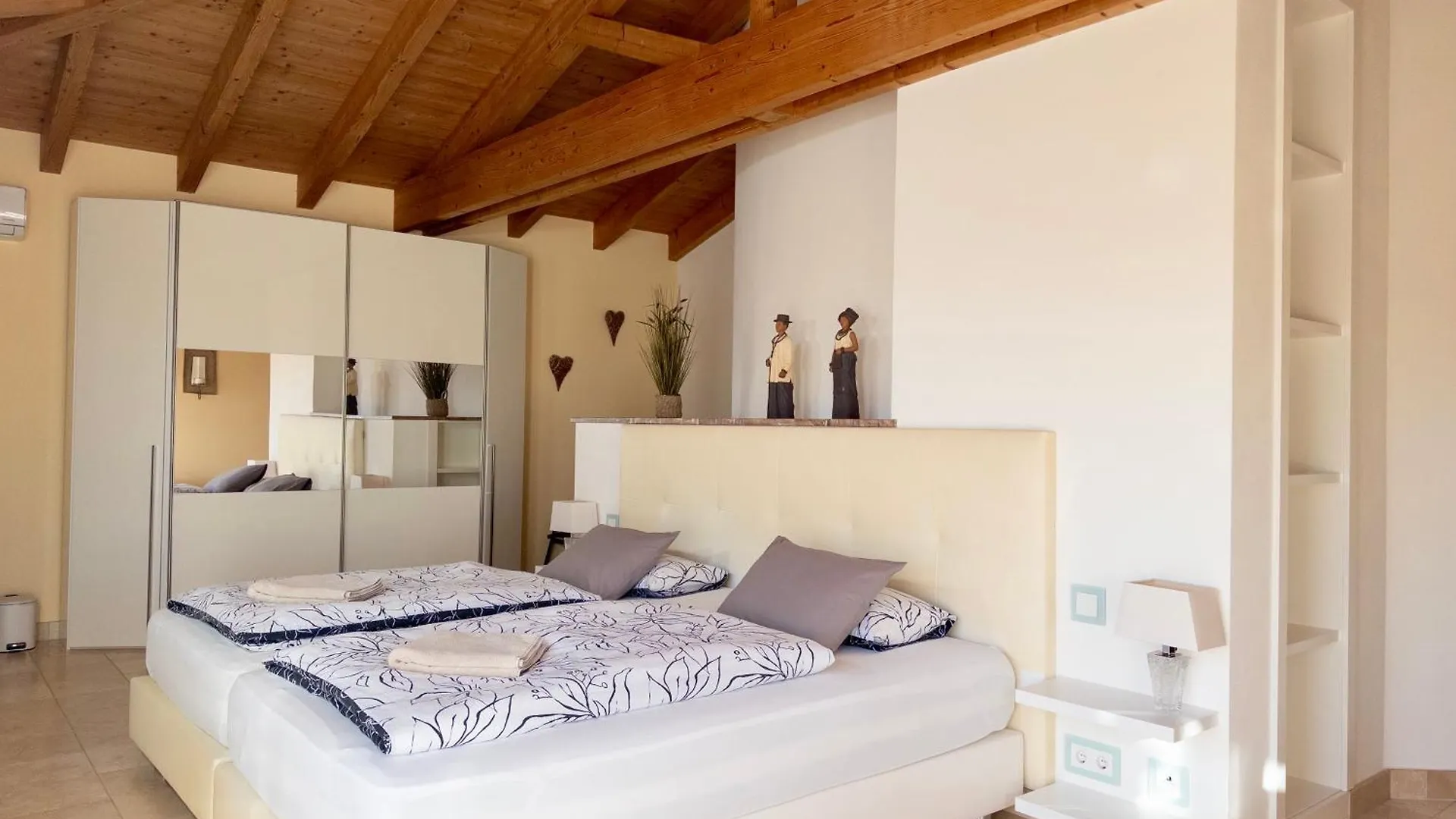 Vila Relaxmountain B&B São Bartolomeu de Messines Bed & Breakfast